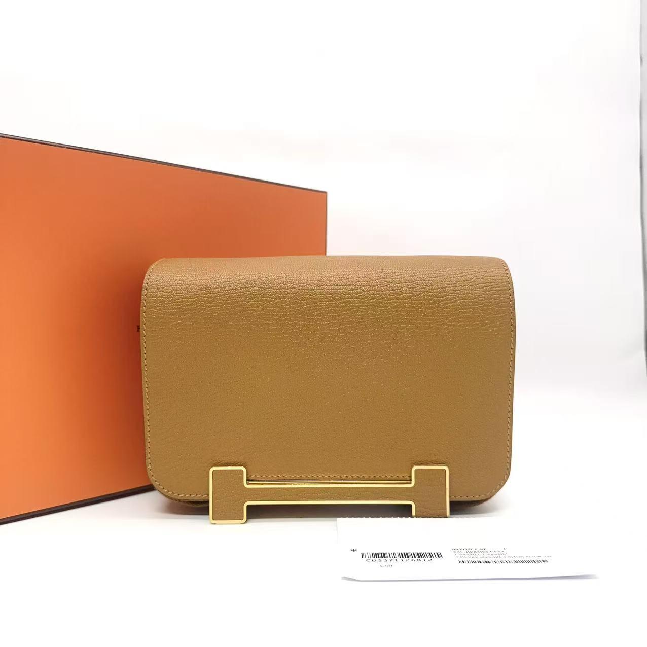 Hermès Geta Bag in Gold Chevre Mysore Leather with Gold-Tone Hardware [Pre-Owned]