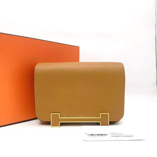 Hermès Geta Bag in Gold Chevre Mysore Leather with Gold-Tone Hardware [Pre-Owned]