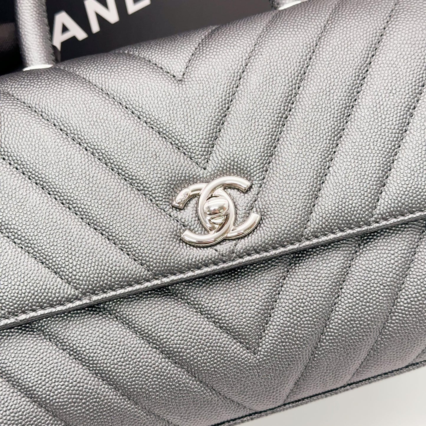 Chanel Coco Handle Medium in Grey Caviar Leather with Silver-Tone Hardware [Pre-Owned]